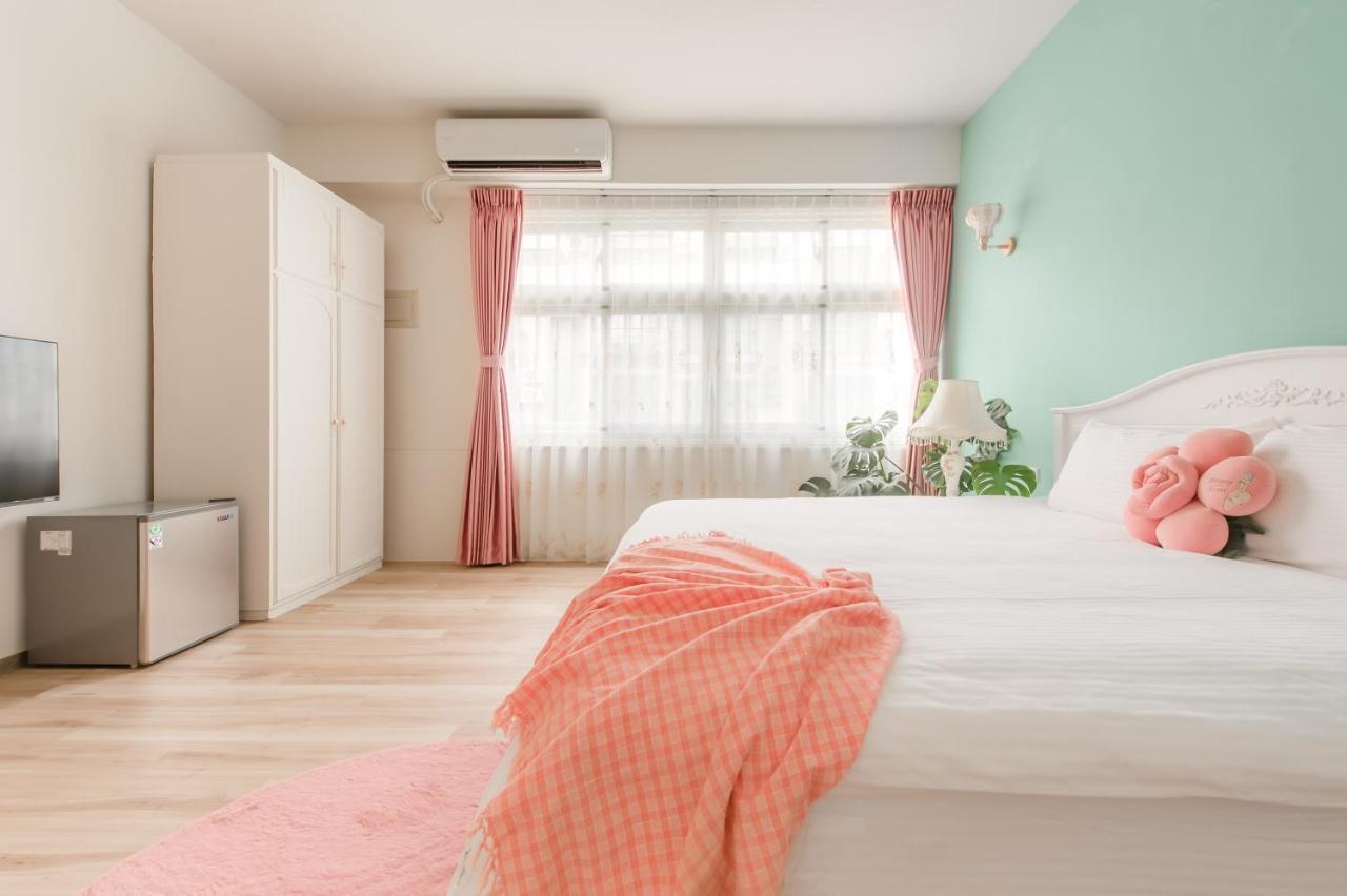 טאינאן Purple Flower House מראה חיצוני תמונה